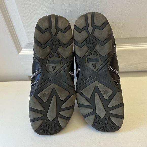 Men's Weekenders Black Leather Casual Lace Up Shoes Size 10 - Picture 11 of 12